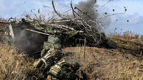 Боевое слаживание военных разведчиков группировки войск Центр в зоне СВО  - Sputnik Тоҷикистон