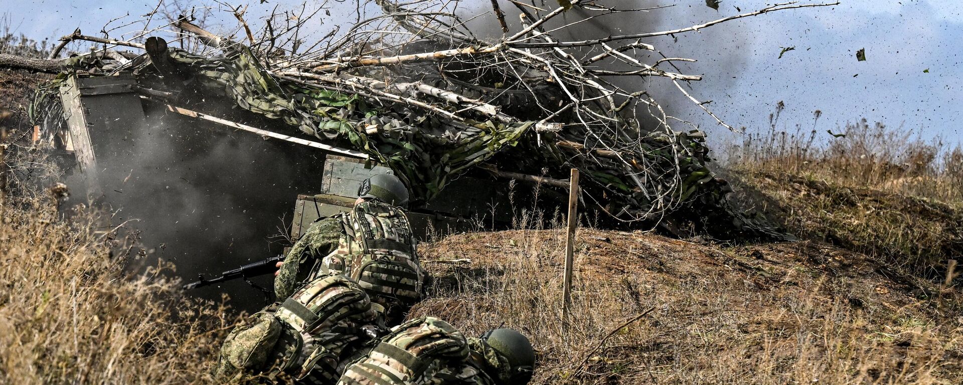 Боевое слаживание военных разведчиков группировки войск Центр в зоне СВО  - Sputnik Тоҷикистон, 1920, 05.11.2025