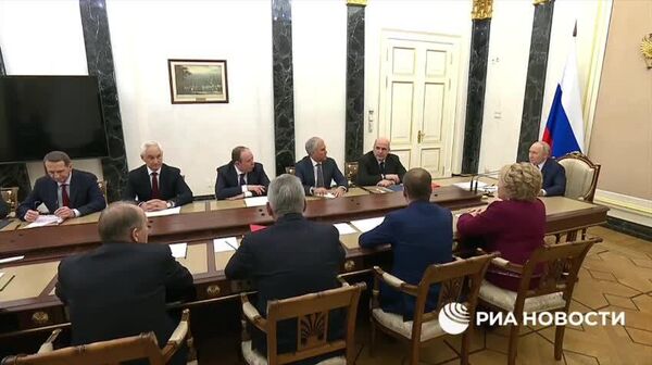 Владимир Путин назвал серьезным вопросом ситуацию, связанную с ядерными испытаниями США - Sputnik Таджикистан