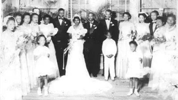 ‍‍ Американские супруги установили мировой рекорд долголетия в браке - Sputnik Таджикистан