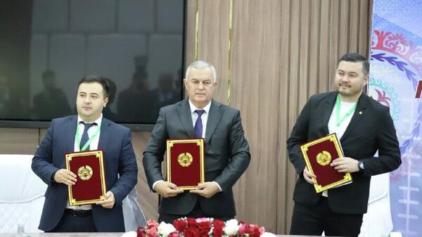 На инвестиционном форуме в Хатлоне подписали 30 соглашений - Sputnik Таджикистан