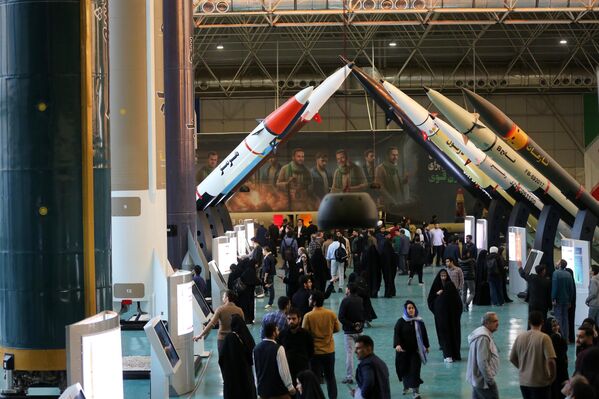 Ин силоҳҳо дар солҳои охир дар низоъҳои Эрону Исроил истифода шудаанд. Ин силоҳҳо дар солҳои охир дар низоъҳои Эрону Исроил истифода шудаанд. - Sputnik Тоҷикистон