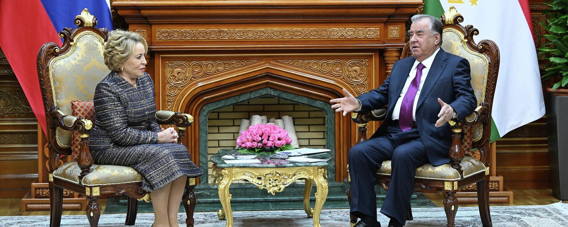 Встреча Эмомали Рахмона и Председателя Совета Федерации Федерального Собрания Российской Федерации Валентины Матвиенко - Sputnik Тоҷикистон, 1920, 14.11.2025