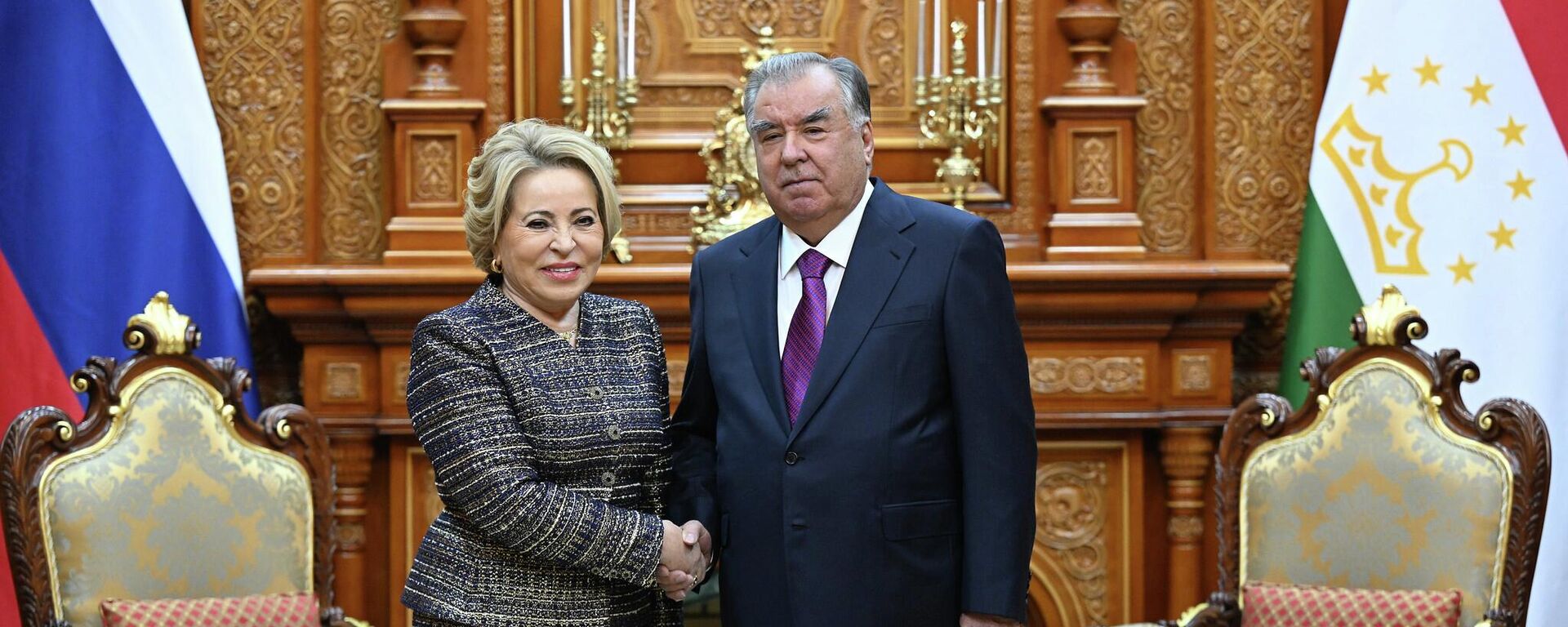 Встреча Эмомали Рахмона и Председателя Совета Федерации Федерального Собрания Российской Федерации Валентины Матвиенко - Sputnik Таджикистан, 1920, 14.11.2025