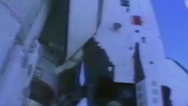 15 ноябри соли 1988 мушаки Энергия аз Байконур киштии Буран-ро ба мадор баровард - Sputnik Тоҷикистон