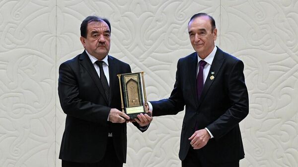 Давлат Сафар - муовини вазири фарҳанги Тоҷикистон, шоир - Sputnik Тоҷикистон