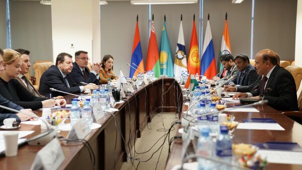 ЕАЭС и Индия обсудили работу над соглашением о свободной торговле. - Sputnik Таджикистан