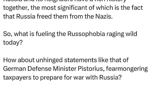 Американский журналист раскритиковал русофобию Запада - Sputnik Таджикистан