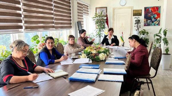 ‍ В Таджикистане стартовала масштабная проверка врачей - Sputnik Таджикистан