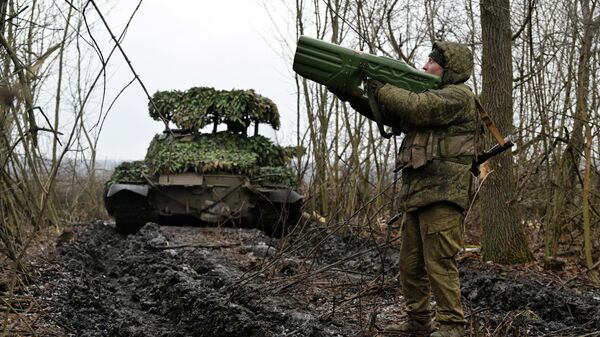 Боевая работа танкистов группировки Юг на Северском направлении - Sputnik Таджикистан