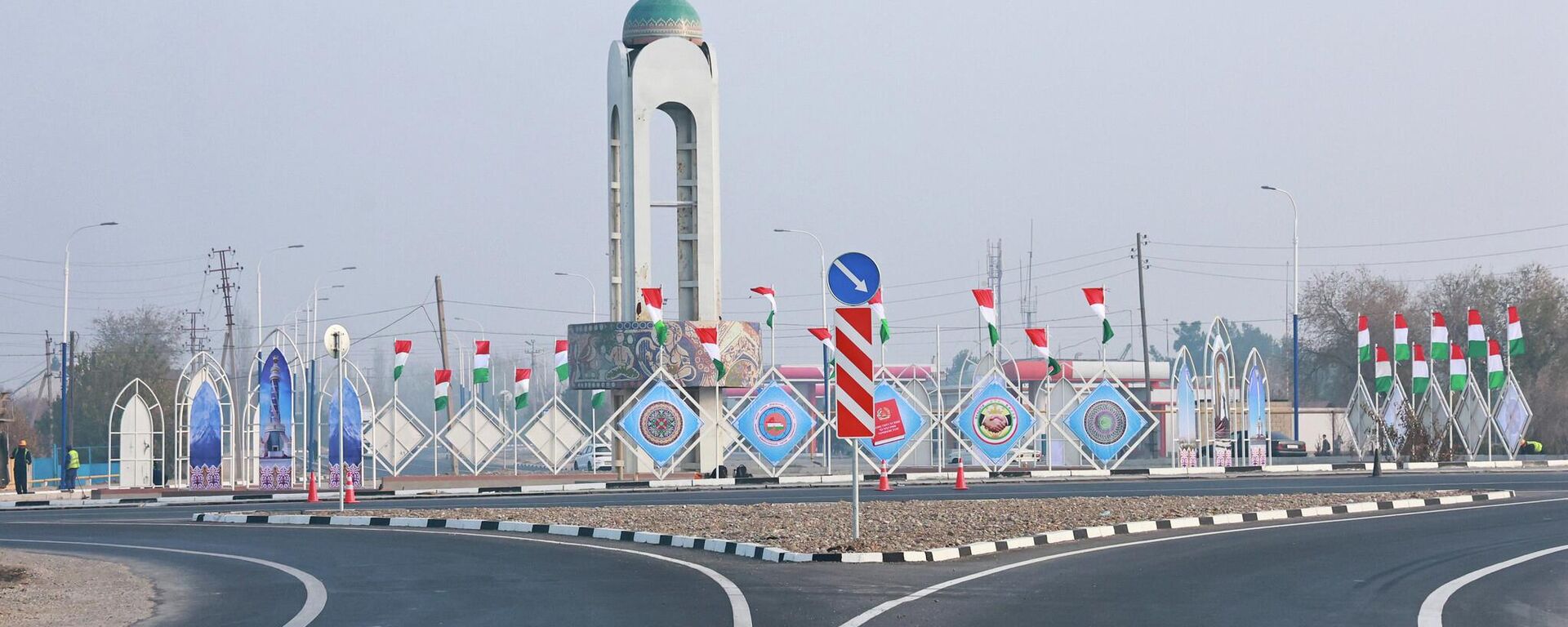 Автомобильная дорога Дехмой-Канибадам - Дехмой-Бободжон Гафуров, Бободжон Гафуров-Хистеварз и Кучкак-Канибадам - Sputnik Таджикистан, 1920, 04.01.2026