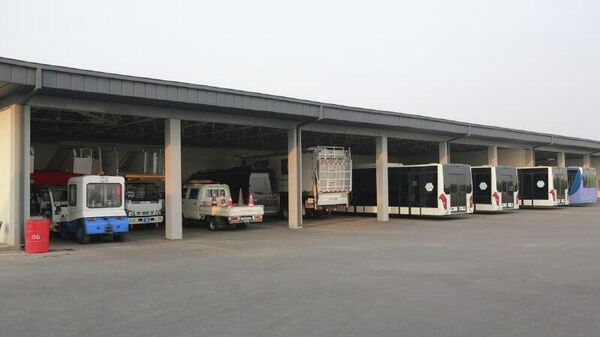 Раҳмон дар Фурудгоҳи байналмилалии Хуҷанд бинои Маҷмааи хизматрасонии техникии парвозҳоро ба истифода дод - Sputnik Тоҷикистон