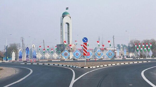 Эмомалӣ Раҳмон, 3 қитъаи роҳи мошингарди Деҳмой-Конибодом - Деҳмой-Бобоҷон Ғафуров, Бобоҷон Ғафуров-Хистеварз ва Кучкак-Конибодомро ифтитоҳ кард - Sputnik Тоҷикистон