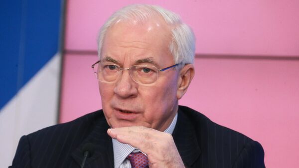 Экс премьер-министр Украины Николай Азаров  - Sputnik Тоҷикистон