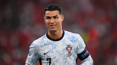 Игрок сборной Португалии Криштиану Роналду перед началом матча 3-го тура чемпионата Европы по футболу 2024 между сборными Грузии и Португалии.