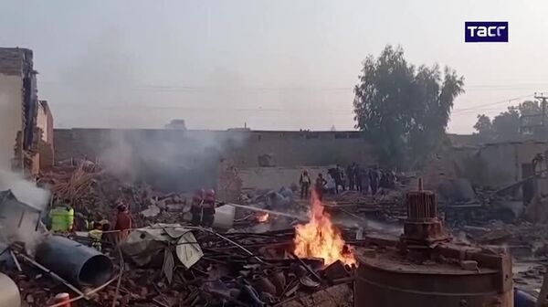 Таркиш дар як корхонаи кимиёвӣ дар Покистон: наздик ба 13 нафар кушта шуд иттилоъ додааст, телевизиони Самаа - Sputnik Тоҷикистон