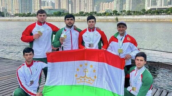 Дастаи қаиқронии Тоҷикистон дар Чемпионати Осиё дар Ҳонконг нӯҳ медал ба даст овард - Sputnik Тоҷикистон