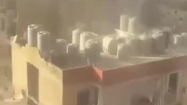 Исроил ба як бинои истиқоматӣ Байрут ҳамла кард - Sputnik Тоҷикистон