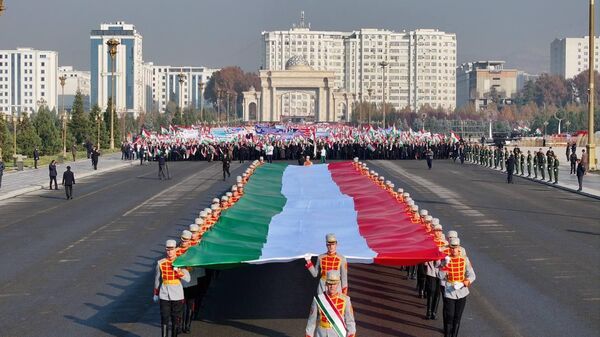День Государственного флага Республики Таджикистан - Sputnik Тоҷикистон