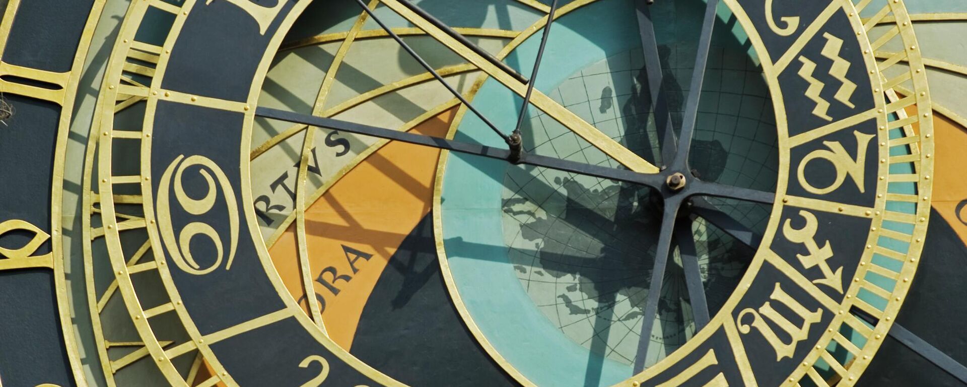 Пражские астрономические часы - Sputnik Таджикистан, 1920, 26.11.2025