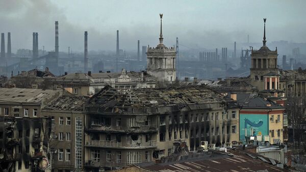 Вид Мариуполя в сторону металлургического комбината Азовсталь - Sputnik Таджикистан