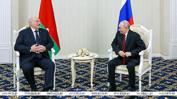 Лукашенко ба Путин пешниҳод кард, ки музокироти нав дар бораи ҳалли низоъ дар Украинаро дар Минск баргузор кунад - Sputnik Тоҷикистон