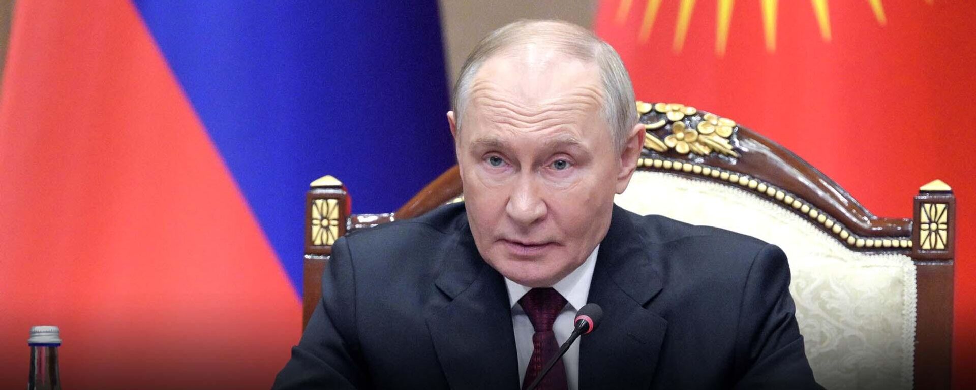 Владимир Путин выступает на заседании ОДКБ в Бишкеке - Sputnik Таджикистан, 1920, 27.11.2025