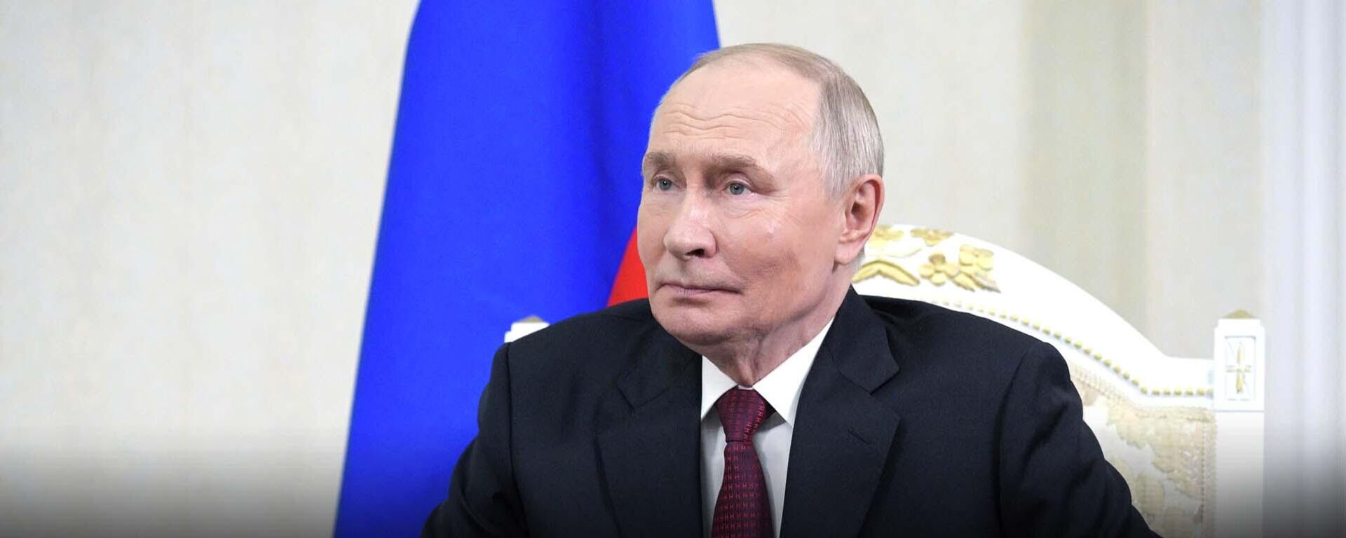 Пресс-конференция Владимира Путина по итогам визита в Кыргызстан - Sputnik Таджикистан, 1920, 27.11.2025