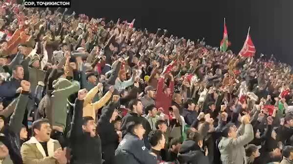 Ал Наср бе Роналду ва бо вуҷуди дастгирии шадиди мухлисони Истиқлол бар тими Душанбе бо ҳисоби 4:0 пирӯз шуд - Sputnik Тоҷикистон