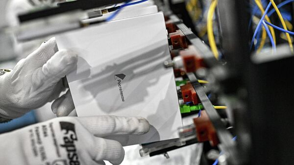 Производство роутеров на заводе Электра в Москве. Иллюстративное фото - Sputnik Таджикистан