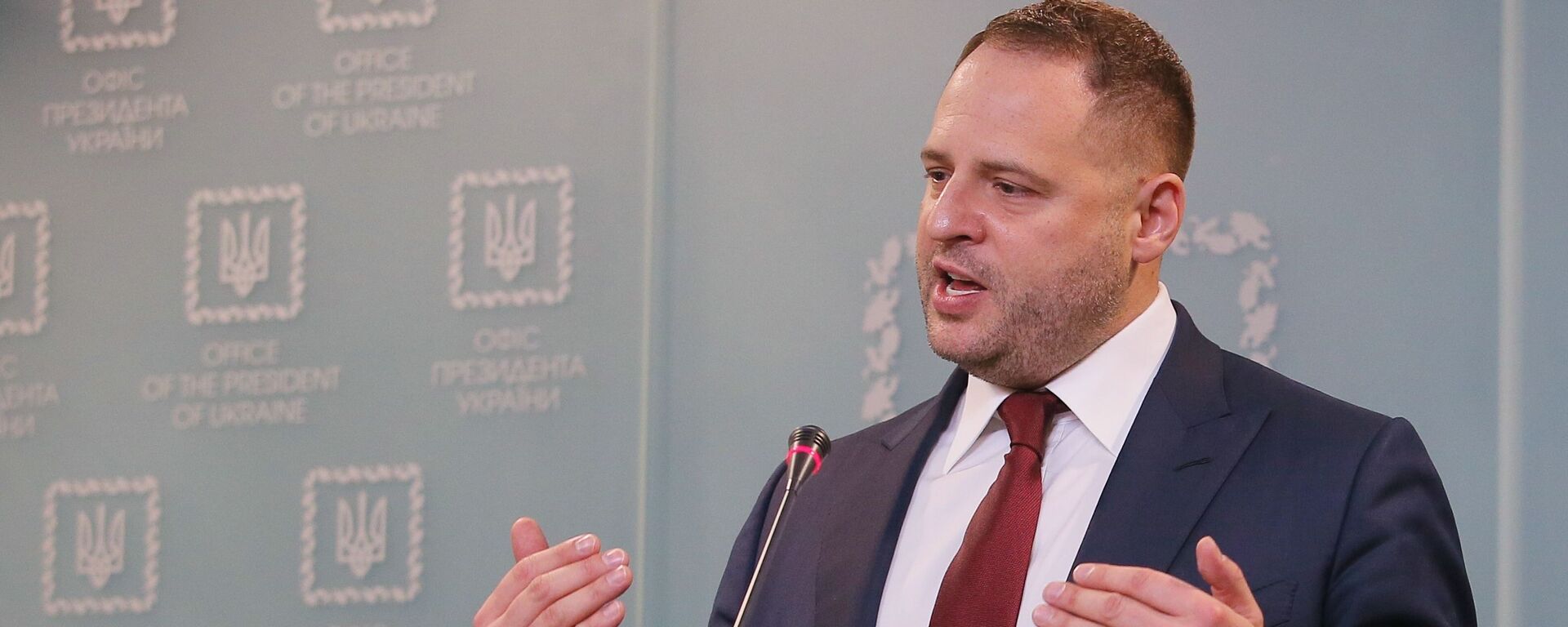 Глава офиса президента Украины Андрей Ермак   - Sputnik Тоҷикистон, 1920, 28.11.2025