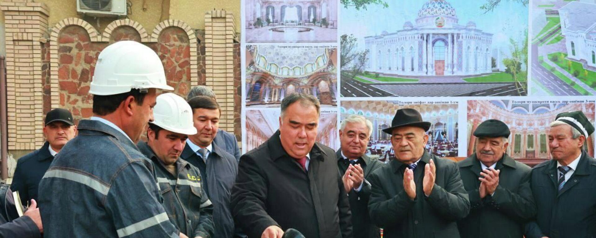 Глава Согдийской области Раджаб Ахмадзода посетил строительную площадку нового курорта “Бахри точик” - Sputnik Таджикистан, 1920, 01.12.2025
