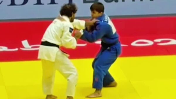 Ҷудокори тоҷик Муҳиддин Асадуллоев дар Abu Dhabi Grand Slam 2025 ҳангома офарид - Sputnik Тоҷикистон