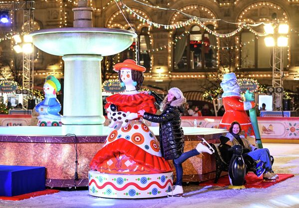 Торжественное открытие ГУМ-катка состоялось в Москве. - Sputnik Таджикистан