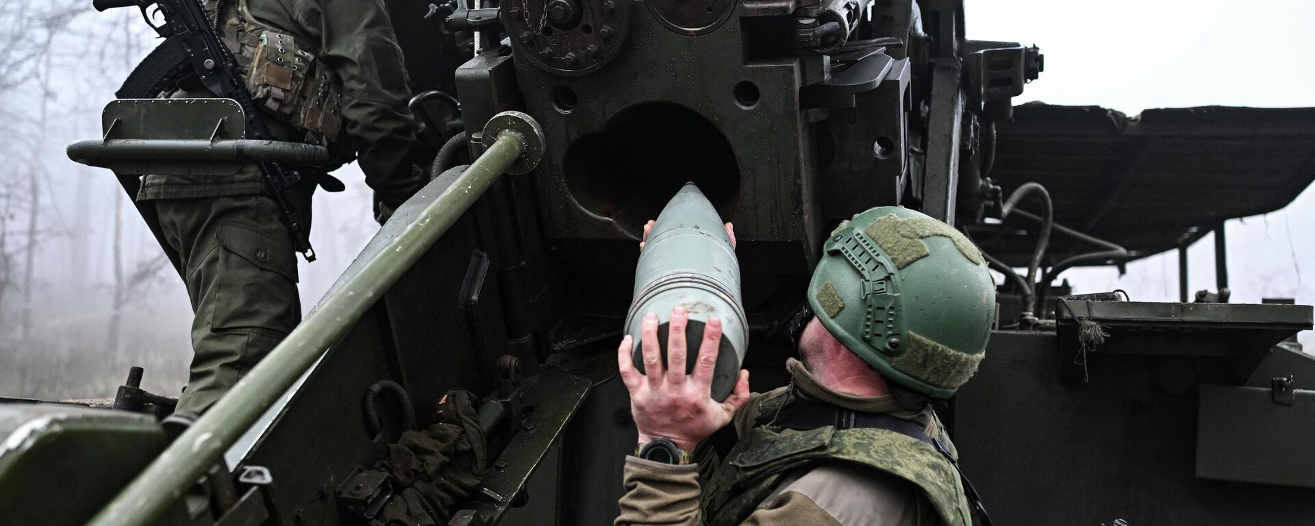 Боевая работа САУ Гиацинт-С 73-й артбригады группировки Запад - Sputnik Таджикистан, 1920, 18.12.2025