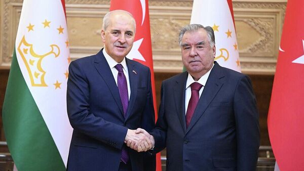 Встреча Эмомали Рахмона со Спикером Великого Национального Собрания Турецкой Республики Нуманом Куртулмушем - Sputnik Таджикистан