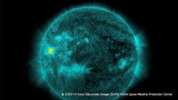 На Солнце зафиксировали сильную вспышку - Sputnik Таджикистан