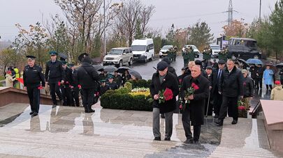 Торжественный митинг по случаю начала контрнаступления под Москвой