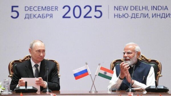 Путин дар форуми тиҷоратӣ самтҳои асосии ҳамкории Русия ва Ҳиндустонро чунин шарҳ дод: - Sputnik Тоҷикистон