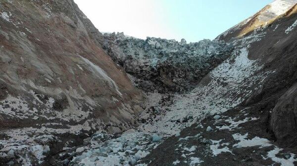 Ледник Дехдал сместился на 520 метров - Sputnik Таджикистан