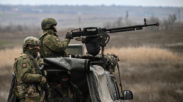 Боевое слаживание военнослужащих 123-й мотострелковой бригады группировки Юг - Sputnik Тоҷикистон