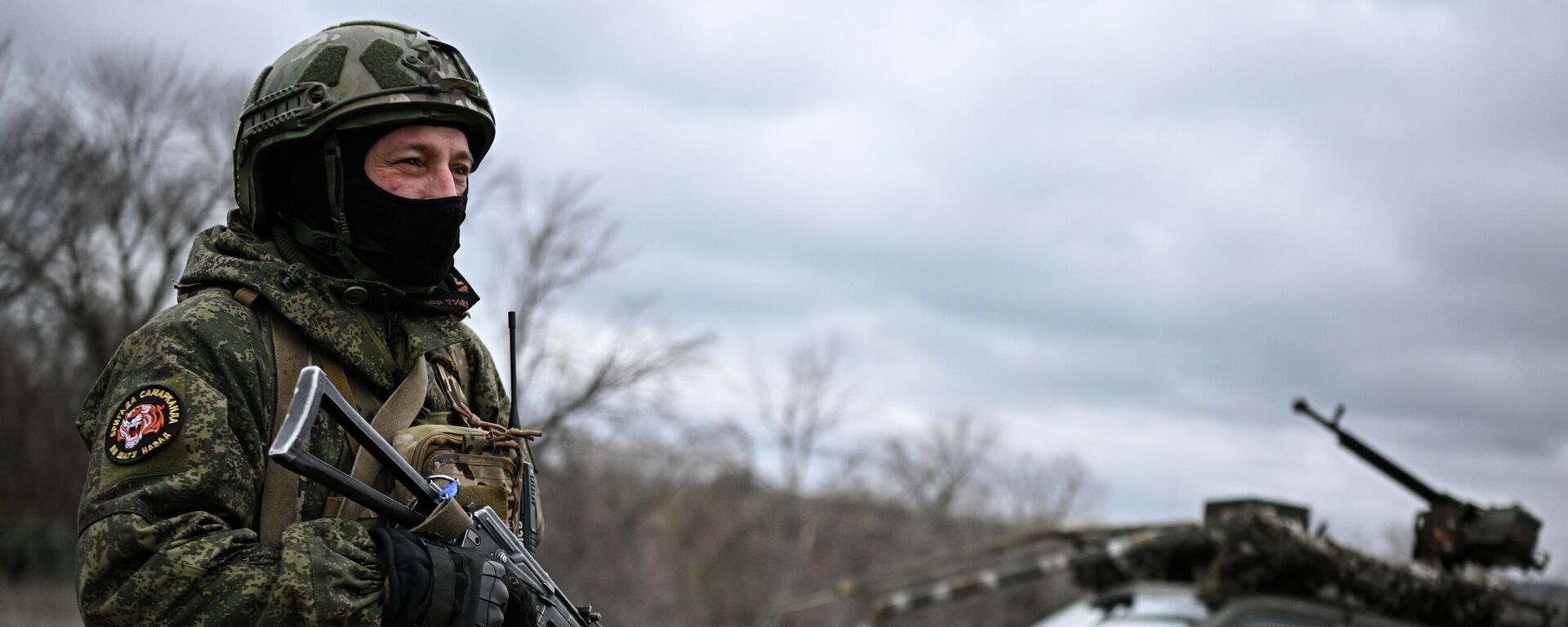 Боевое слаживание военнослужащих 123-й мотострелковой бригады группировки Юг  - Sputnik Тоҷикистон, 1920, 12.12.2025