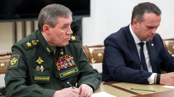 Начальник Генерального штаба Вооруженных Сил РФ - первый заместитель министра обороны РФ Валерий Герасимов  - Sputnik Тоҷикистон