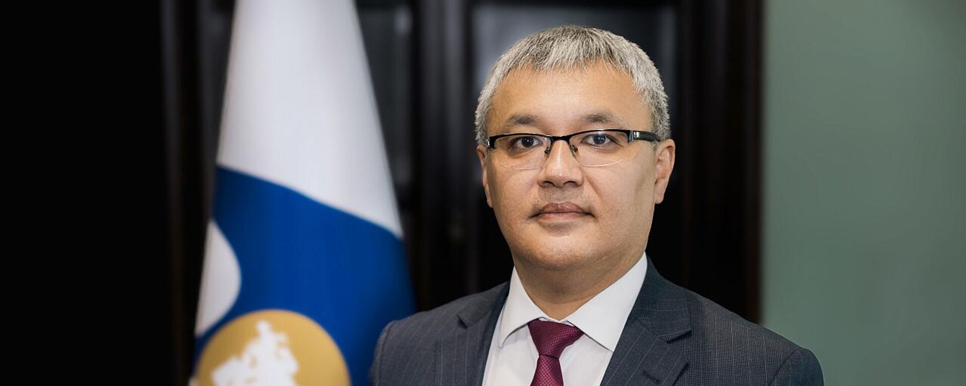 Данияр Иманалиев, министр по интеграции и макроэкономике Евразийской экономической комиссии.  - Sputnik Тоҷикистон, 1920, 10.12.2025