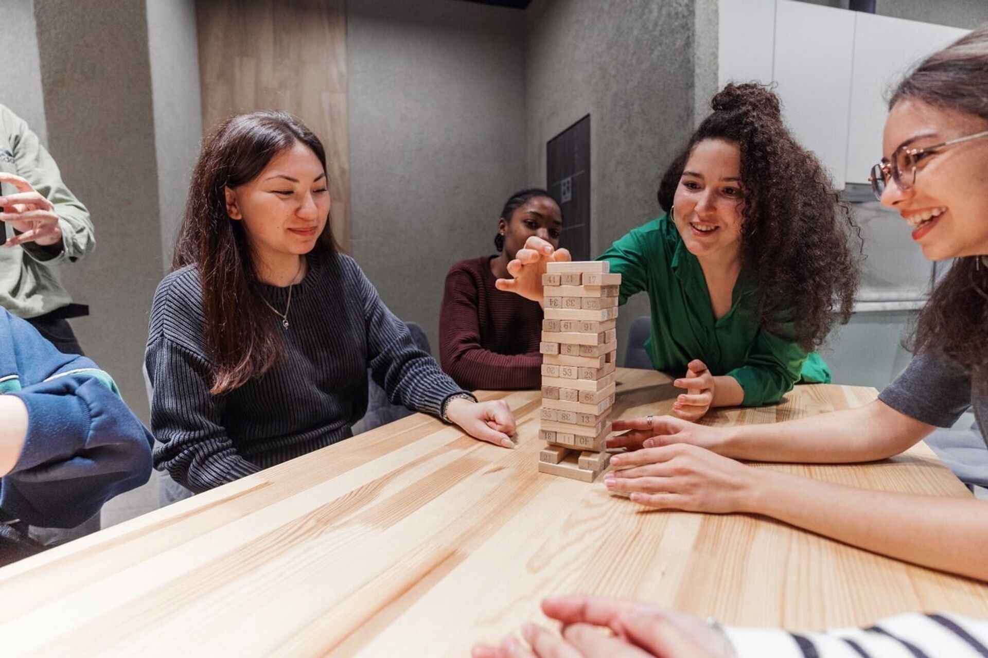 Международная программа Алабуга Старт - Sputnik Таджикистан, 1920, 10.12.2025