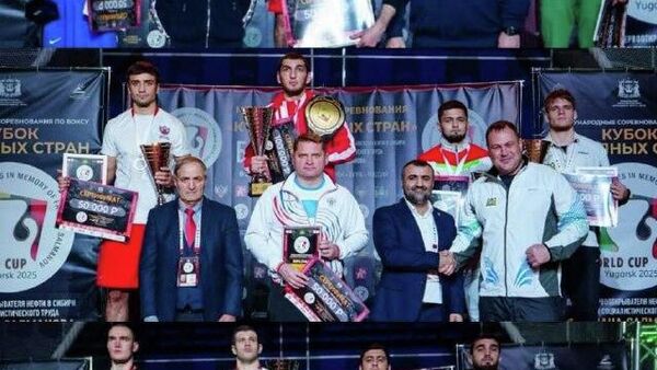 Се нишони биринҷии муштзанҳои Тоҷикистон дар мусобиқаи байналмиллалии «Boxing World Cup» дар Русия - Sputnik Тоҷикистон