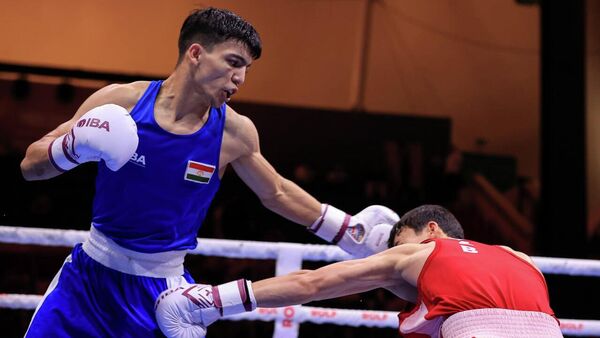 Хусравхон Раҳимов дар Қаҳрамонии ҷаҳон оид ба бокс - Sputnik Тоҷикистон