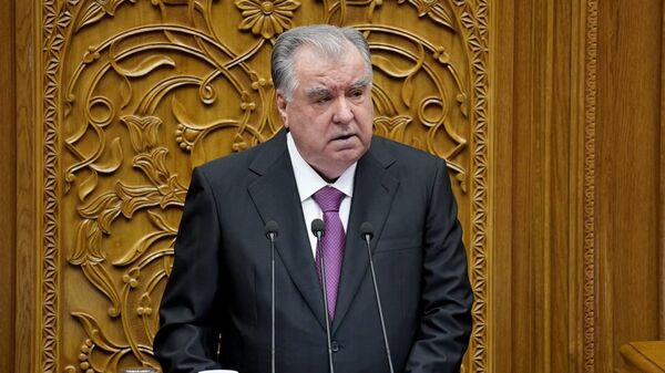 Послание Эмомали Рахмона парламенту Таджикистана - Sputnik Тоҷикистон