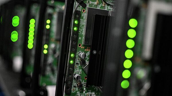 Производство роутеров на заводе Электра в Москве. Иллюстративное фото - Sputnik Таджикистан