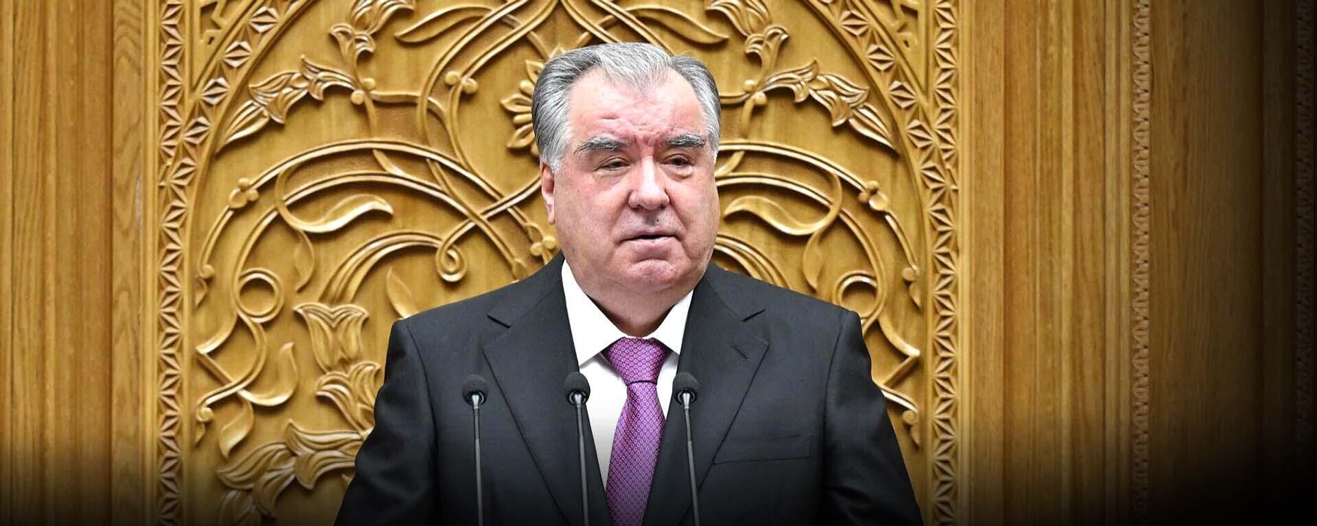 Паёми Эмомалӣ Раҳмон ба парлумони Тоҷикистон - Sputnik Тоҷикистон, 1920, 16.12.2025